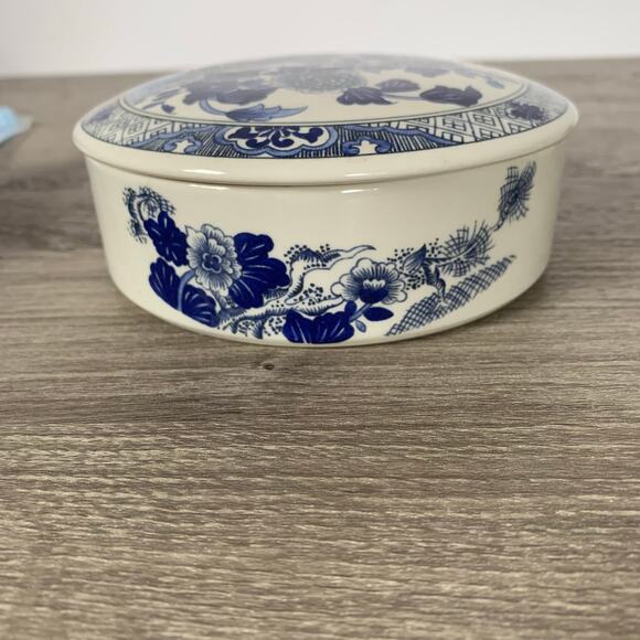 Tiffany & Co. Blue And White Peony Trinket Dish With Lid , Made In England - Picture 5 of 11